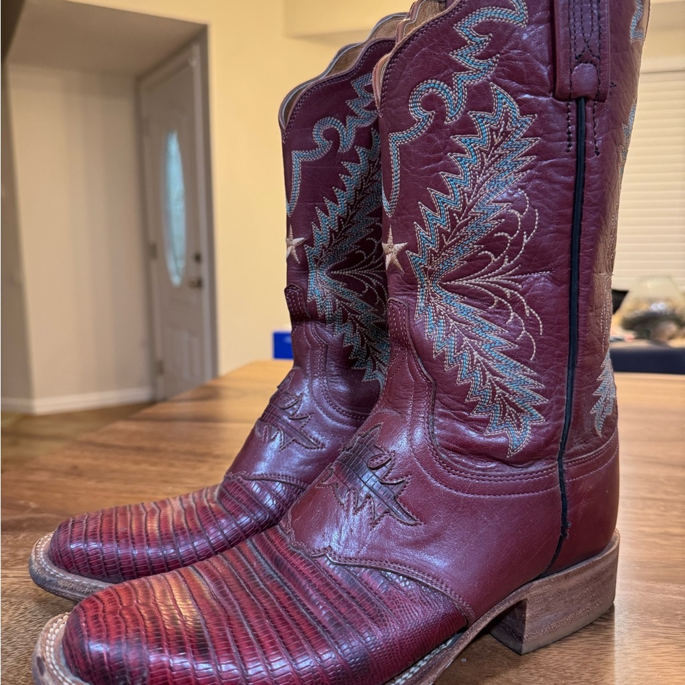 Vintage Burgundy Lucchese Women’s Cowboy Boots - Sz 8